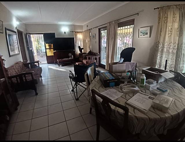 5 BEDROOM HOUSE FOR SALE IN HIBBERDENE
